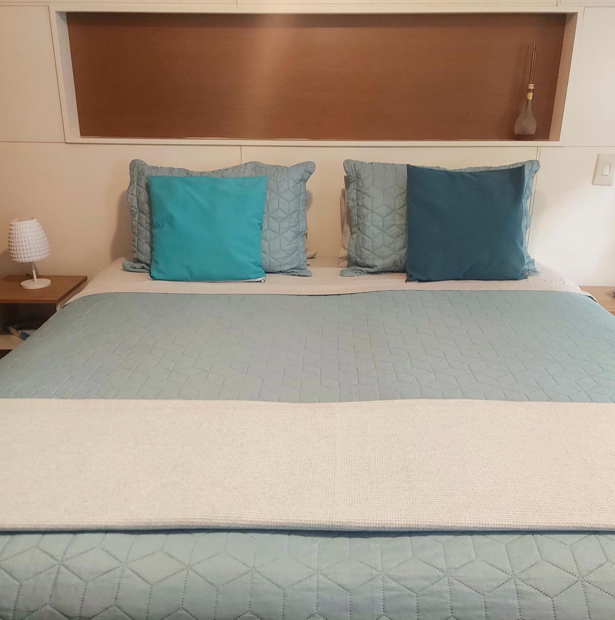 Apartamento Charmoso Ape Leblon A 300m Da Praia, Conforto E Localizacao Privilegiada